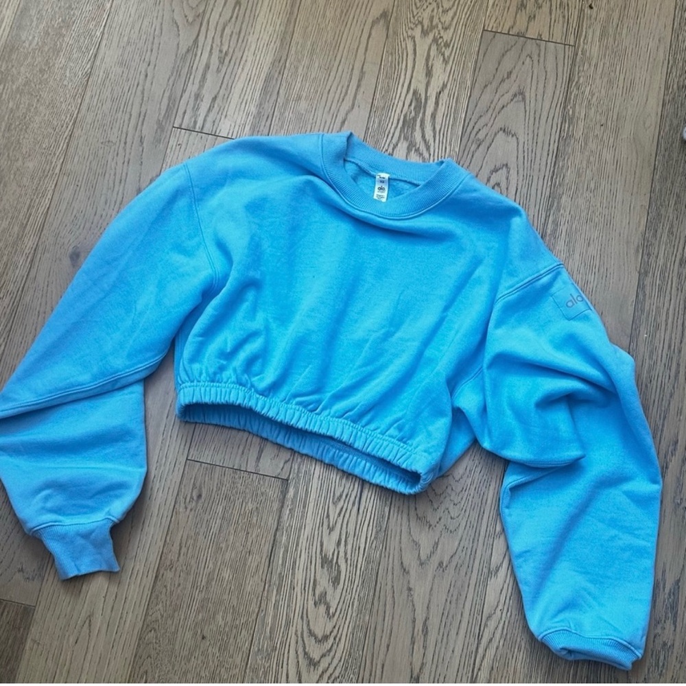 Alo Yoga Blue Cropped Devotion Crew Neck